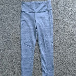 Silver/ white Athleta leggings! Great condition size XS